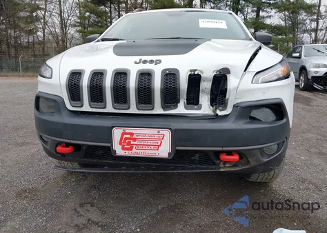 2016 Jeep Cherokee Trailhawk from USA, damaged, VIN 1C4PJMBS7GW241076